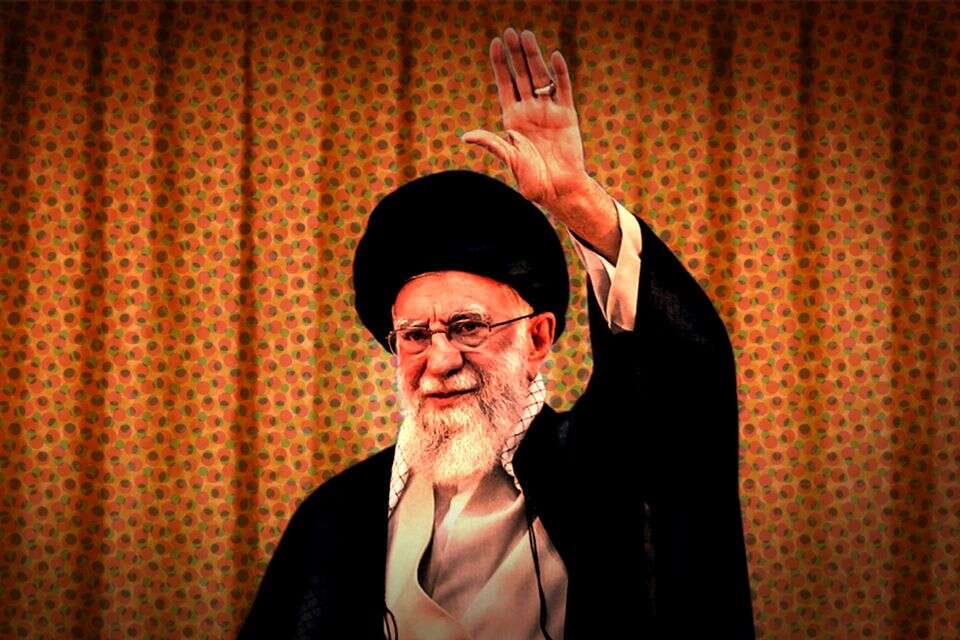 תוכנית המגירה של האייתוללה: חמינאי נערך לבריחה מאיראן