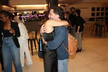 תום אבני נצפה לראשונה אחרי הפרידה - ולא היה לבד