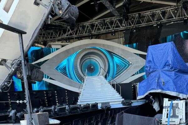 זמר מפורסם מזרחי התחיל איתו. בית "האח הגדול" , ללא קרדיט