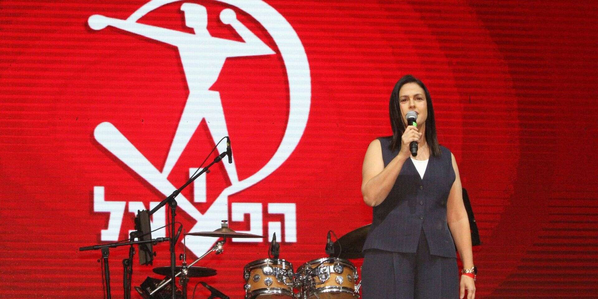 כנרת צדף , משה זנדבנק