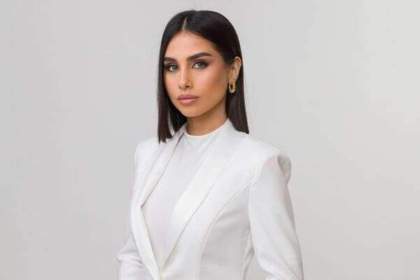 תעדר מהמהדורה המרכזית הערב. מגי טביבי , סטודיו תומאס שלום