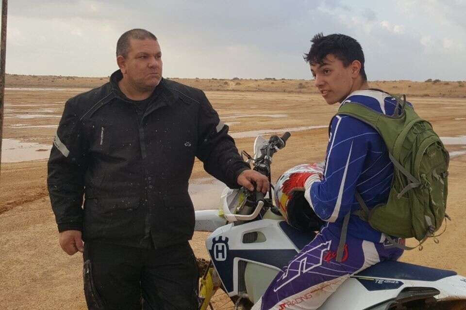 איתי נחמיאס ז"ל ואביו עודד , ללא