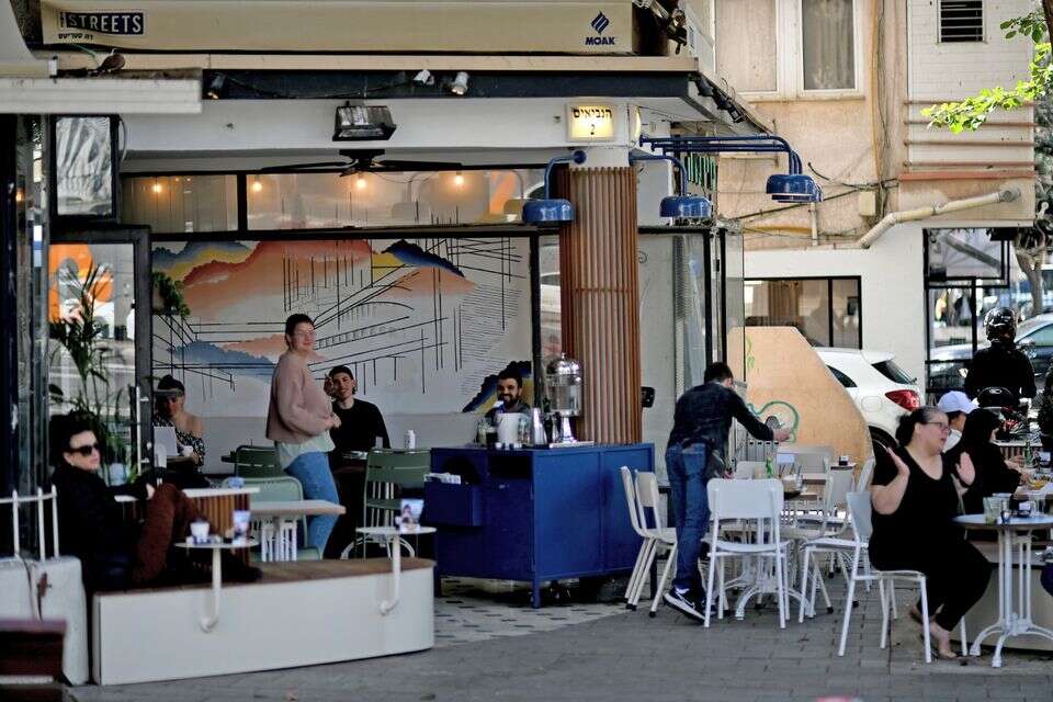 סופו של עידן , רן בירן