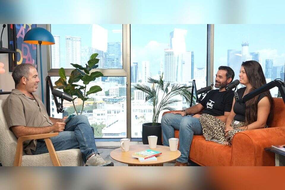 מאיה ויהודה דביר בחיים כסטארט אפ , ללא קרדיט