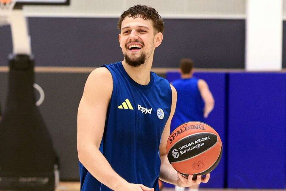 אורוש טריפונוביץ' , אלן שיבר