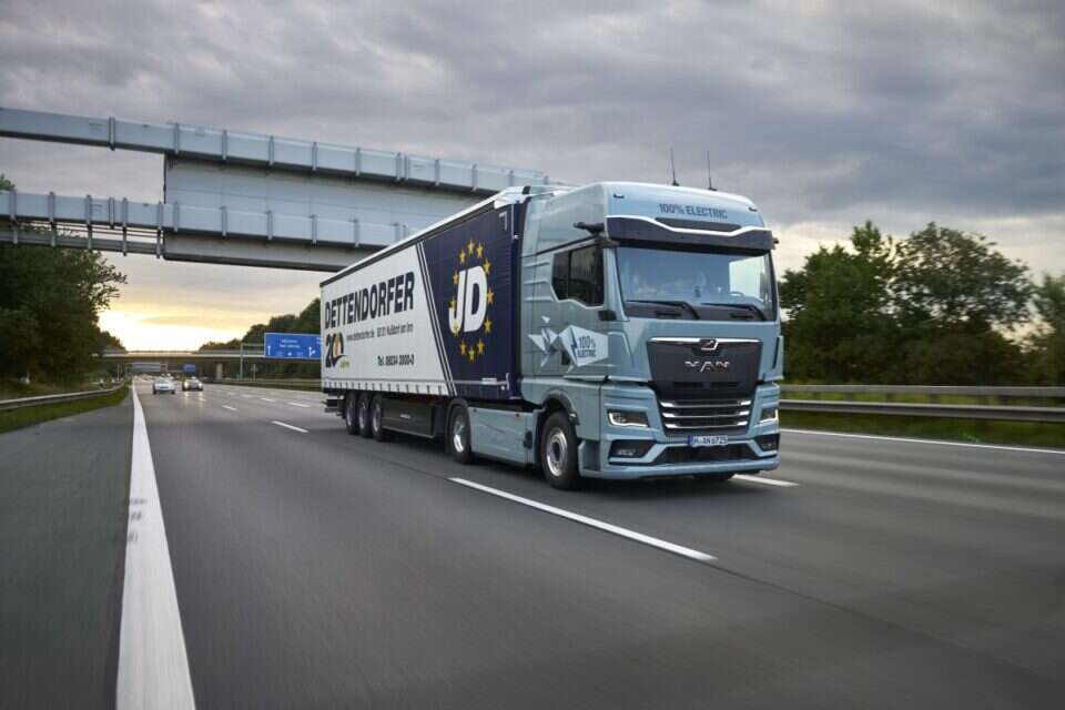 ,