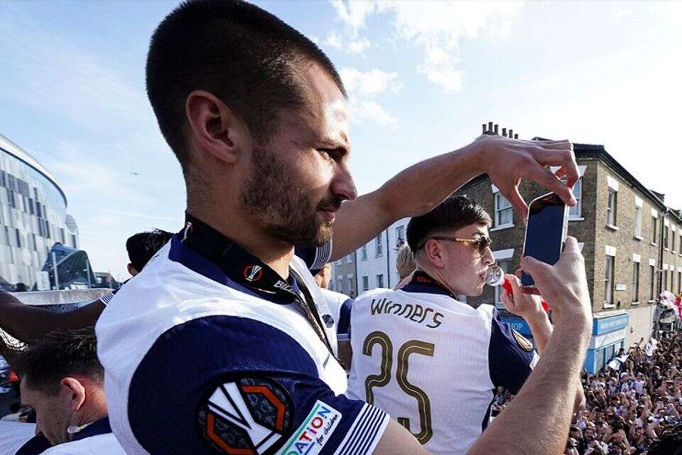 אלפי וייטמן במצעד חגיגות הליגה האירופית , Tottenham Hotspur