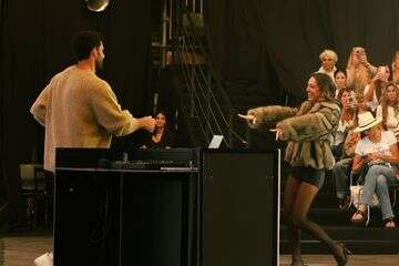 בן הזוג של יובל כספית מתפוצץ אחרי מבול הביקורות: "זה מפחיד אותי"