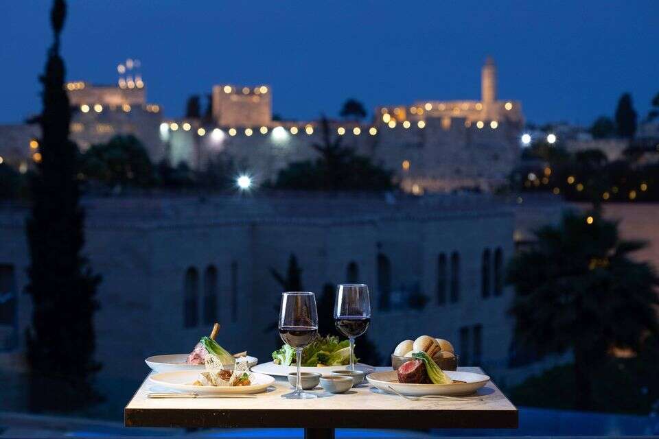 ראש השנה מול חומות ירושלים , מלון מצודת דוד