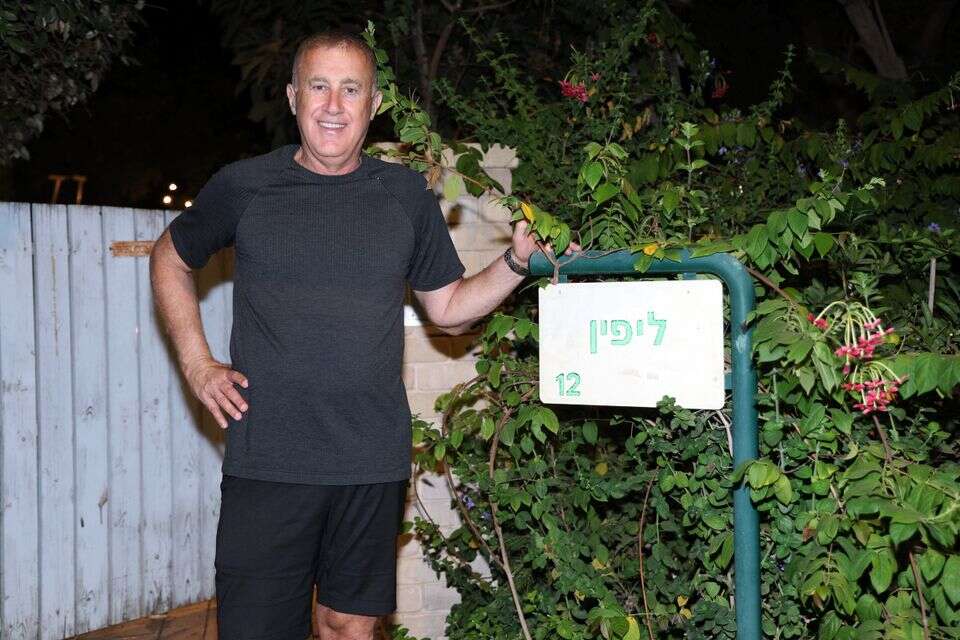 חן ליפין , אלן שיבר