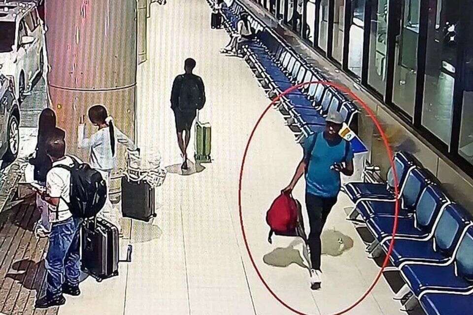 אזרח צרפתי נעצר בחשד לגניבות בתאילנד , מתוך מצלמות האבטחה