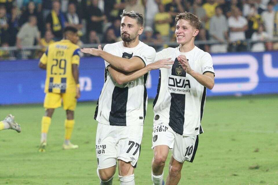 עומר אצילי ועדי יונה חוגגים , אלן שיבר