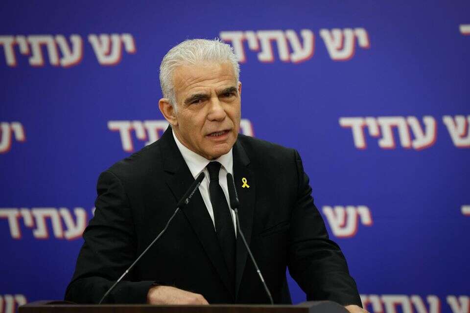 יאיר לפיד בישיבת הסיעהץ "בן גביר הוא אסון לאומי" , אורן בן חקון
