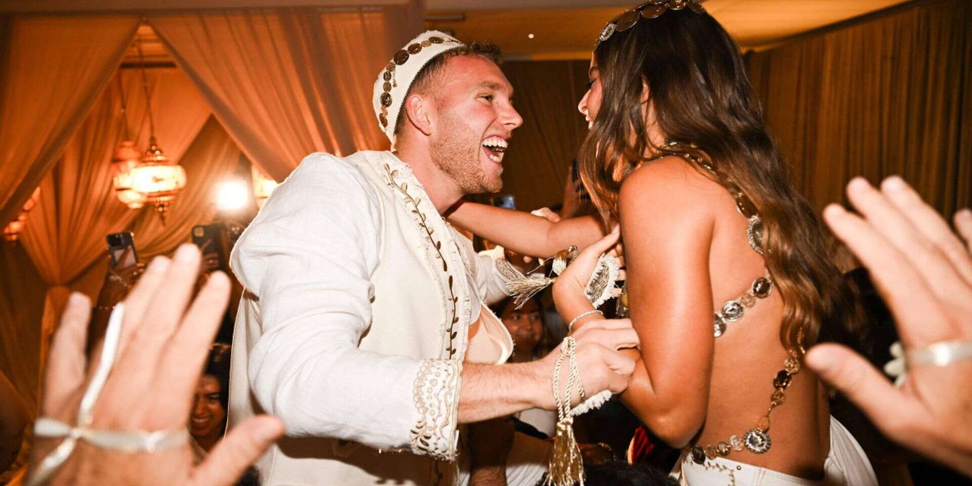 נועה קירל ודניאל פרץ בטקס החינה. שמחה גדולה , אינסטגרם
