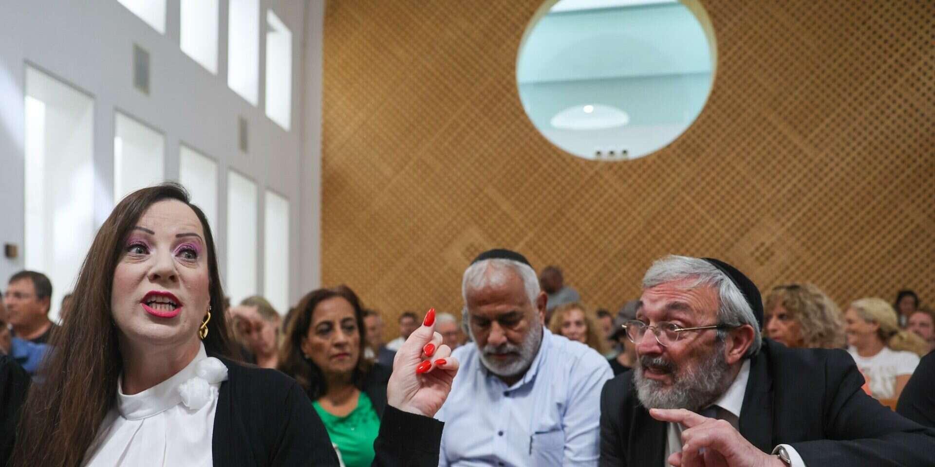 מישהו זורק שקר, ומשם החסינות כבר תעשה את השאר. ח"כ גוטליב בבית המשפט , אורן בן חקון