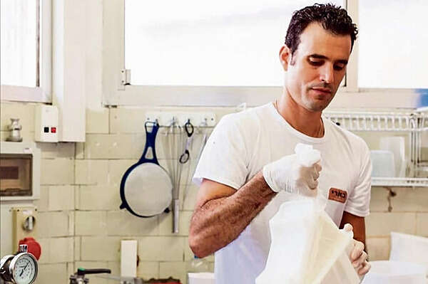 מחכים לשובו. החטוף החלל דרור אור , ללא קרדיט