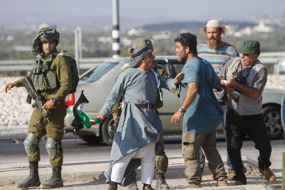 מתיישבים בעימות מול פלסטינים בשומרון (ארכיון) , SOPA