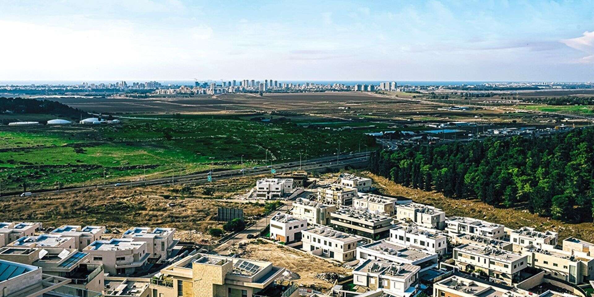 פרויקט גבעת אלונים של חברת שרביב בקרית אתא. , ספרינג הפקות