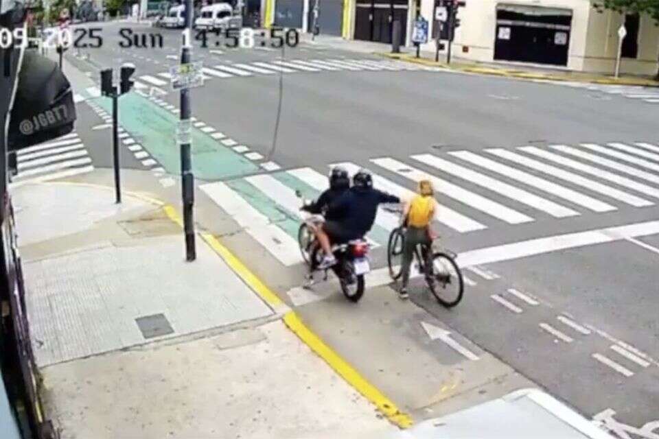 התיירת נלחמה והפתיעה את הגנבים , שימוש לפי סעיף 27א' לחוק זכויות יוצרים
