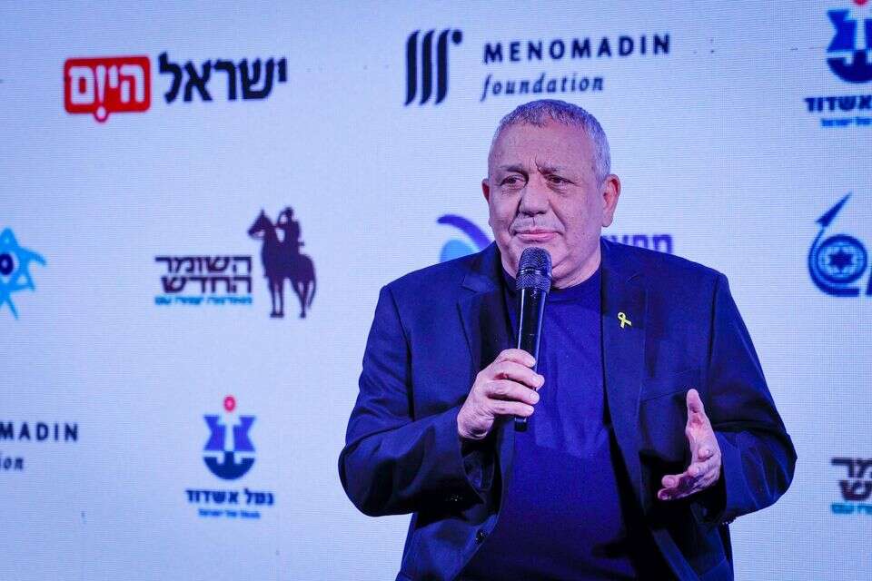 גדי איזנקוט בוועידת "ישראל בונה חוסן" , אורן בן חקון