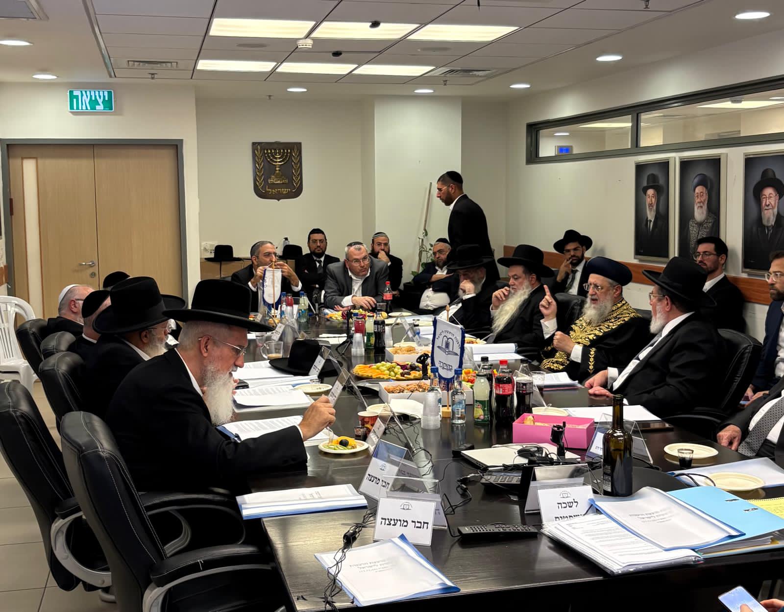 "מינו את עצמם לרבנים": הרבנות הראשית נגד בג"ץ