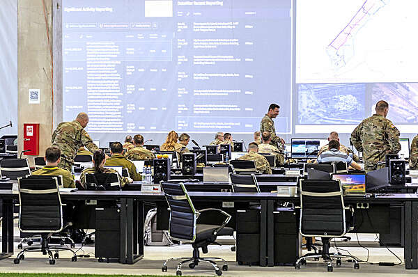 דיווח בריטי: צה"ל מרגל אחר הכוחות האמריקנים בבסיס בקריית גת