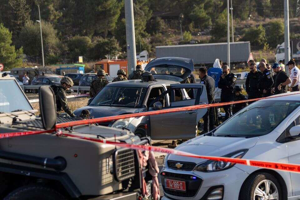 זירת הפיגוע בצומת גוש עציון (ארכיון) , אורן בן חקון