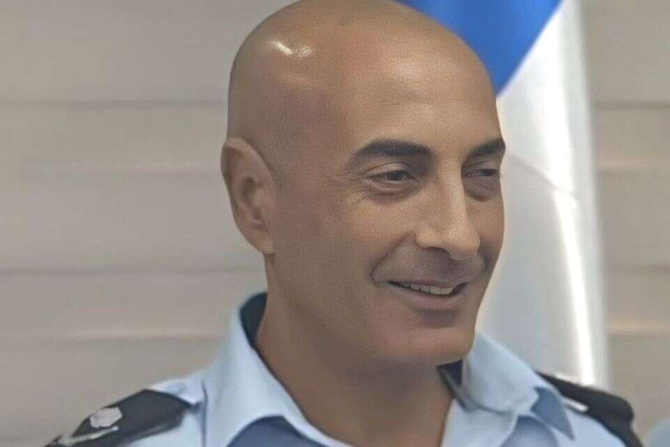 ניצב יאיר חצרוני , .