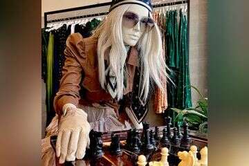 סוס ענק וגלאם: שגיא לירן מבקר אצל בלאיש