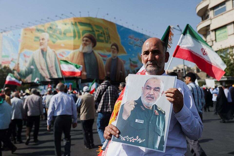 פחד ותיעוב בטהרן: פיצול ופראנויה בשורות המשטר בשל החדירה הישראלית