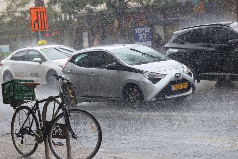 גל גשם עוצמתי בדרך , קוקו