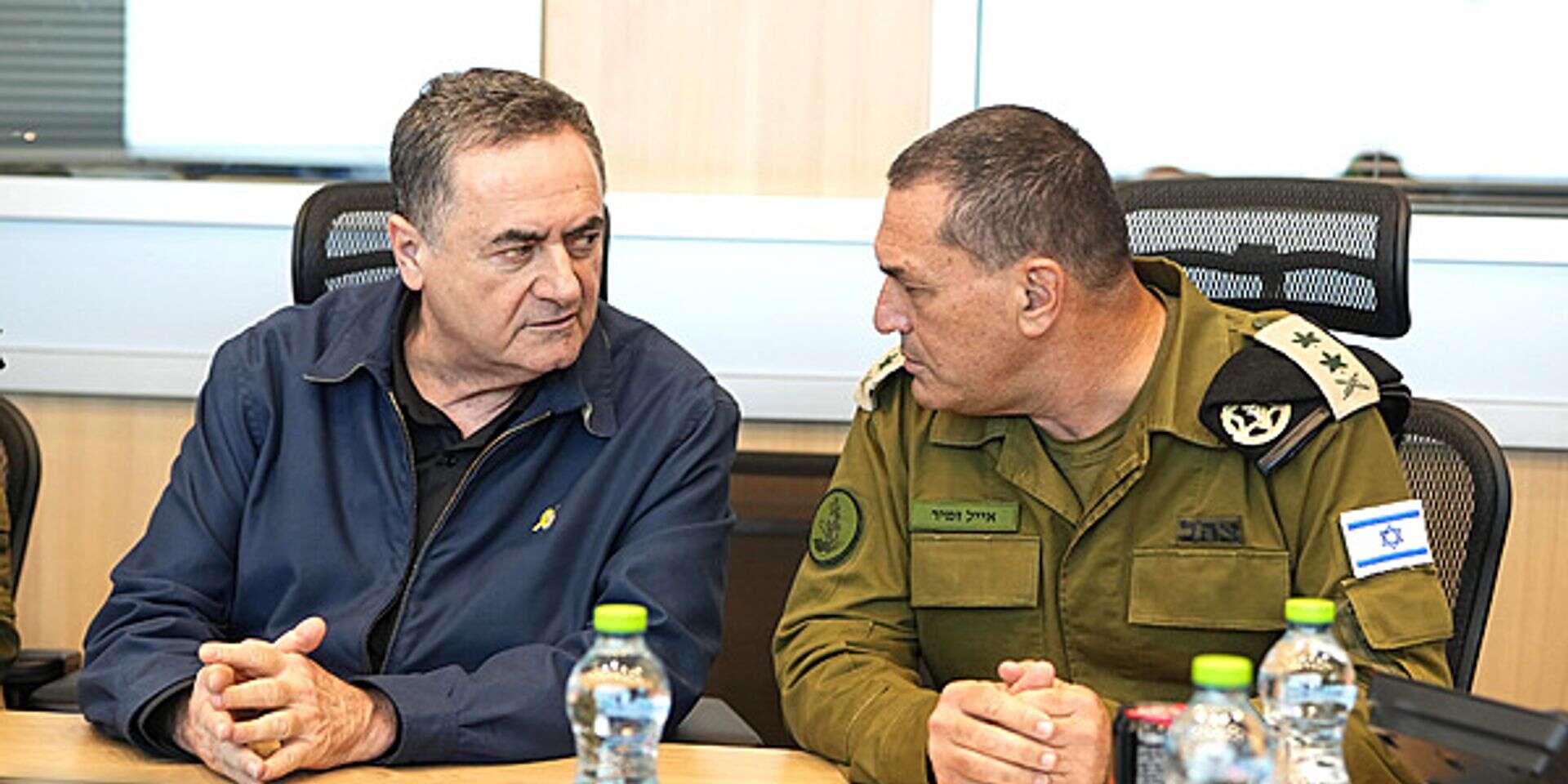 הרמטכ"ל אייל זמיר ושר הביטחון ישראל כ"ץ , אריאל חרמוני/משרד הביטחון