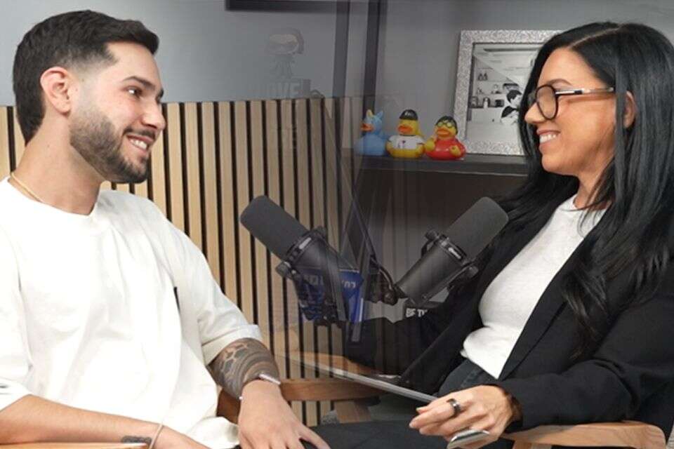 בסלון של יסמין: יסמין לוקץ' מארחת את אלי-ה כהן