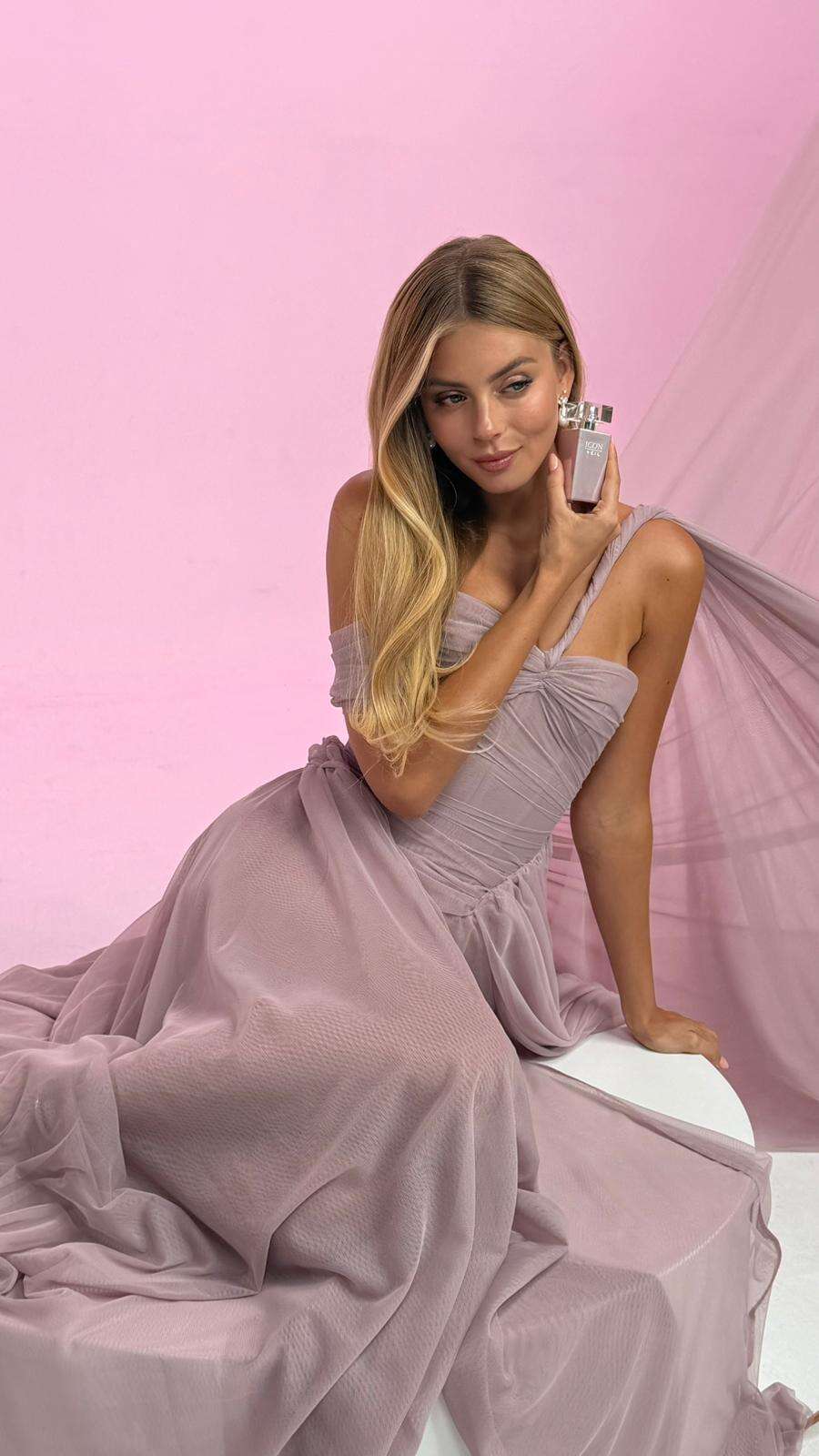 מישל גרציג על הסט של "ג'ייד" , יח"צ