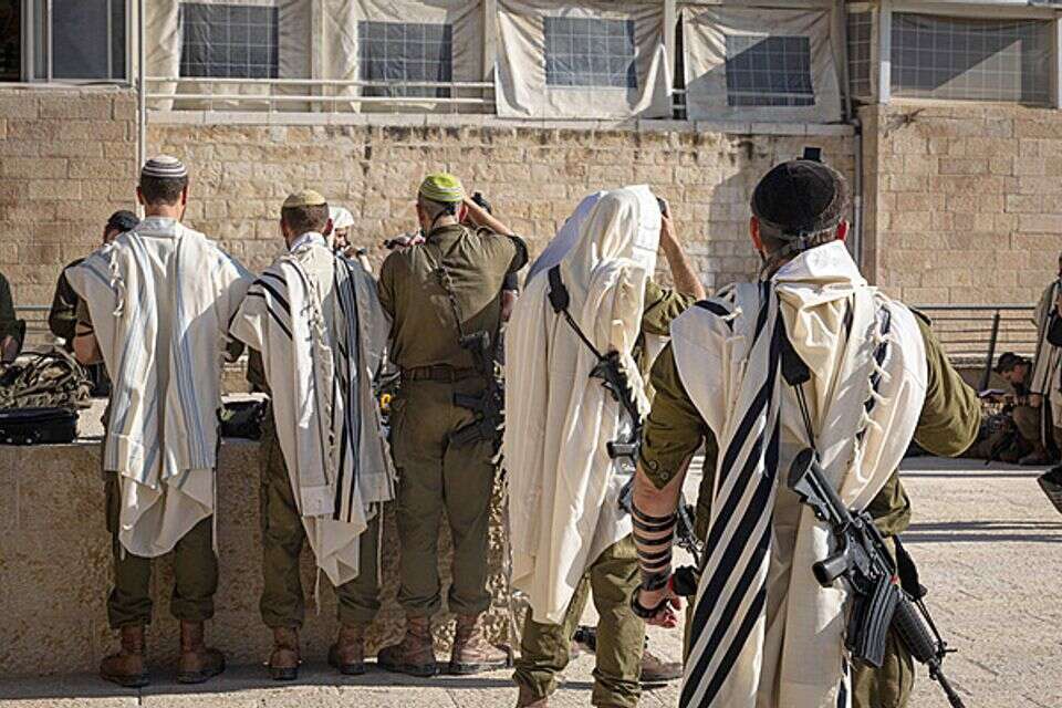 The IDF has an unusual requirement: national religious soldiers were asked to wear only a black kippa
