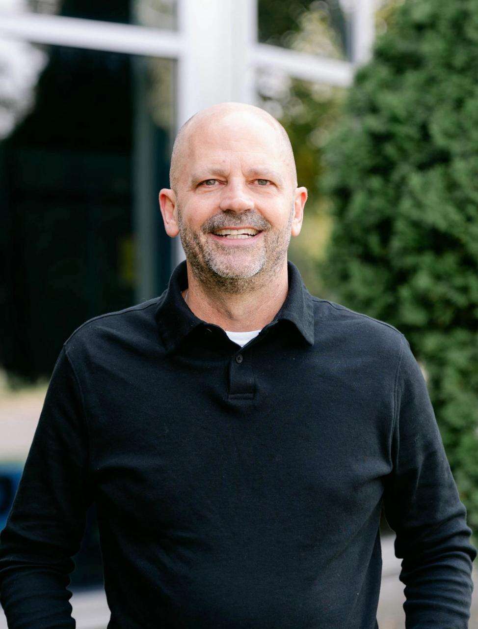 הכומר דייוויד לרמור , Riley Danielle Photography