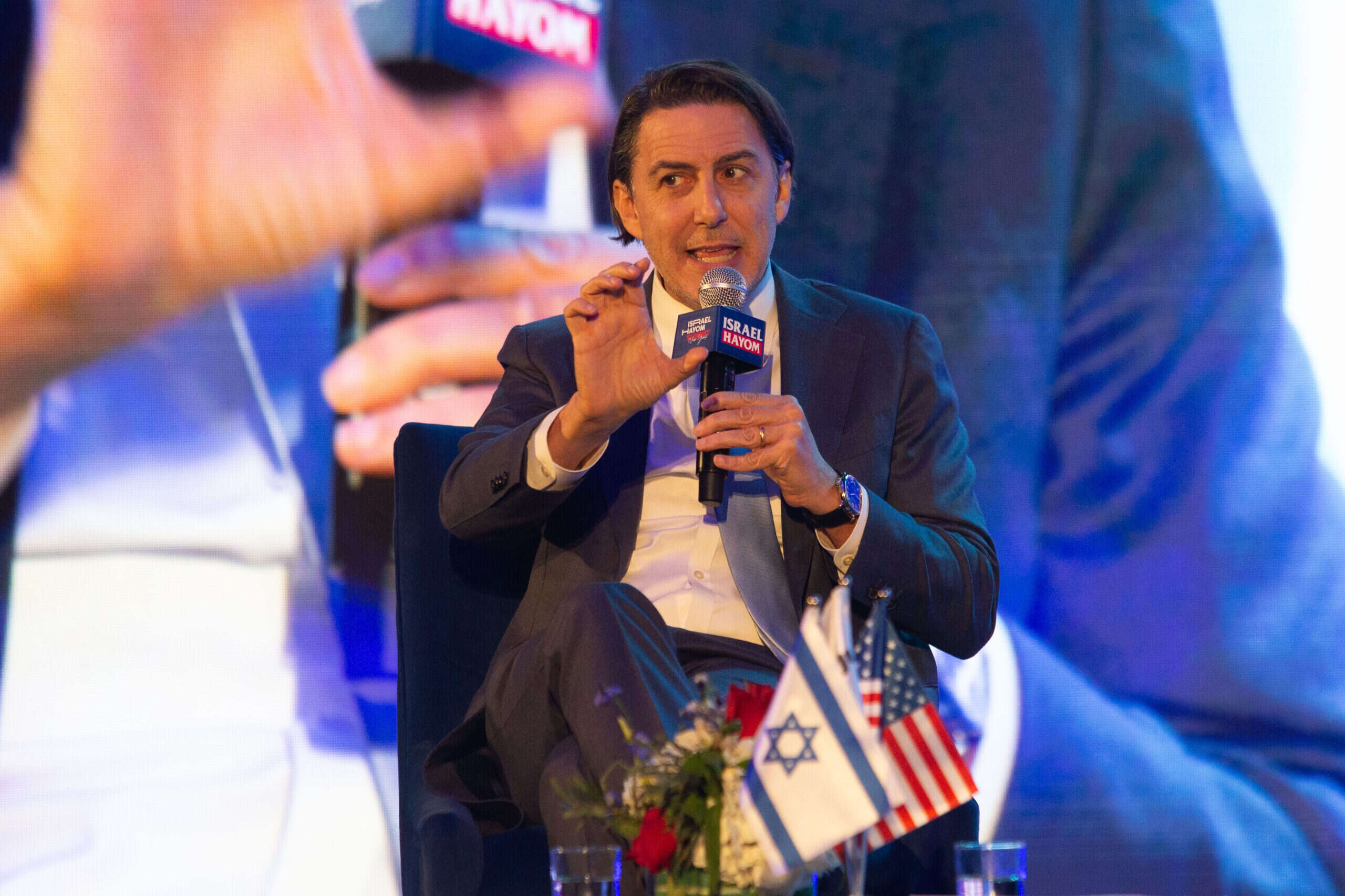 עמוס הוכשטיין , עמי שומן