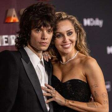 אחרי הצעת הנישואים: מיילי סיירוס מדברת לראשונה