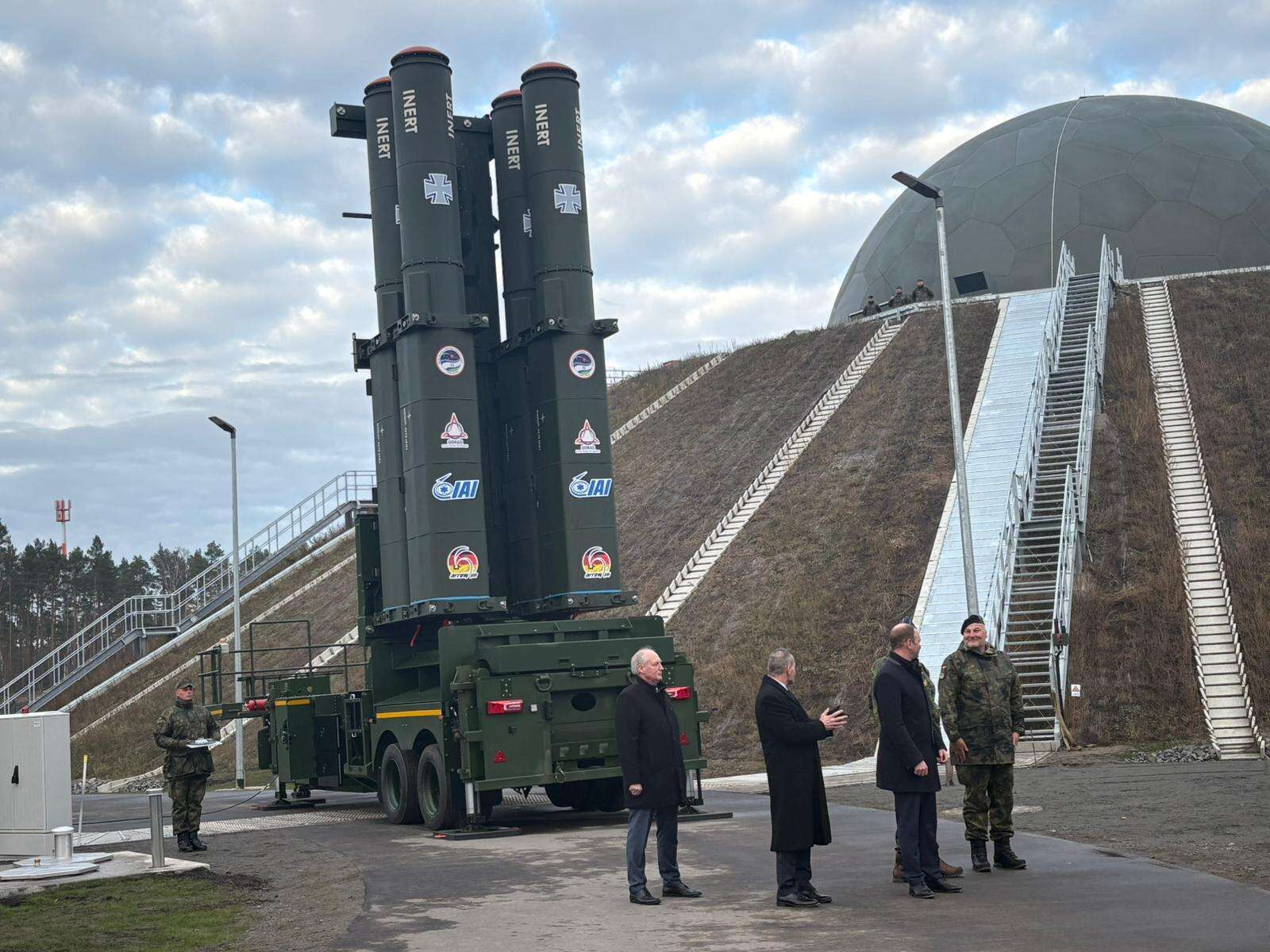 יהודי גרמניה חוגגים את מסירת "חץ 3": "צאצאים של ניצולי שואה תורמים להגנת אירופה"