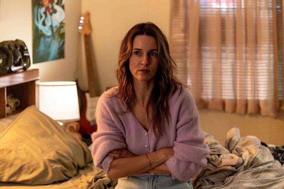 לו רק היית קצת פחות המורה שלי: אלונה טל בתפקיד בינלאומי לוהט