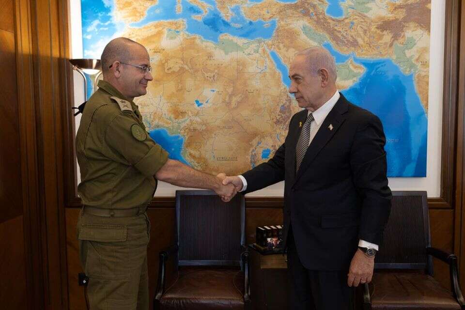 חלק מהפרשנים יכעסו שלא שאלו אותם לפני המינוי. ראש הממשלה בנימין נתניהו וראש המוסד המיועד אלוף רומן גופמן , דוברות ראש הממשלה