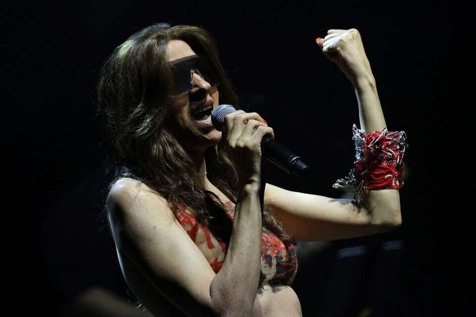 דנה אינטרנשיונל , קוקו
