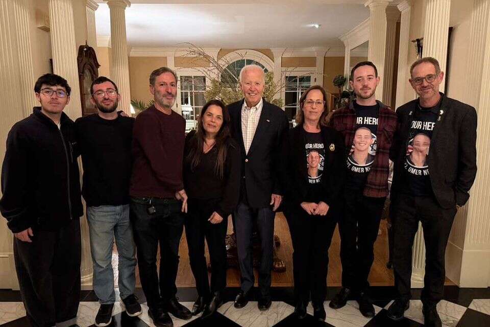 משפחת נאוטרה וחן בארה