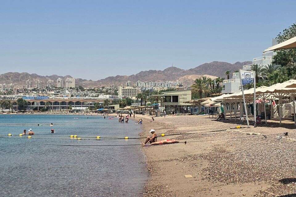 הטיילת באילת , יהודה בן יתח