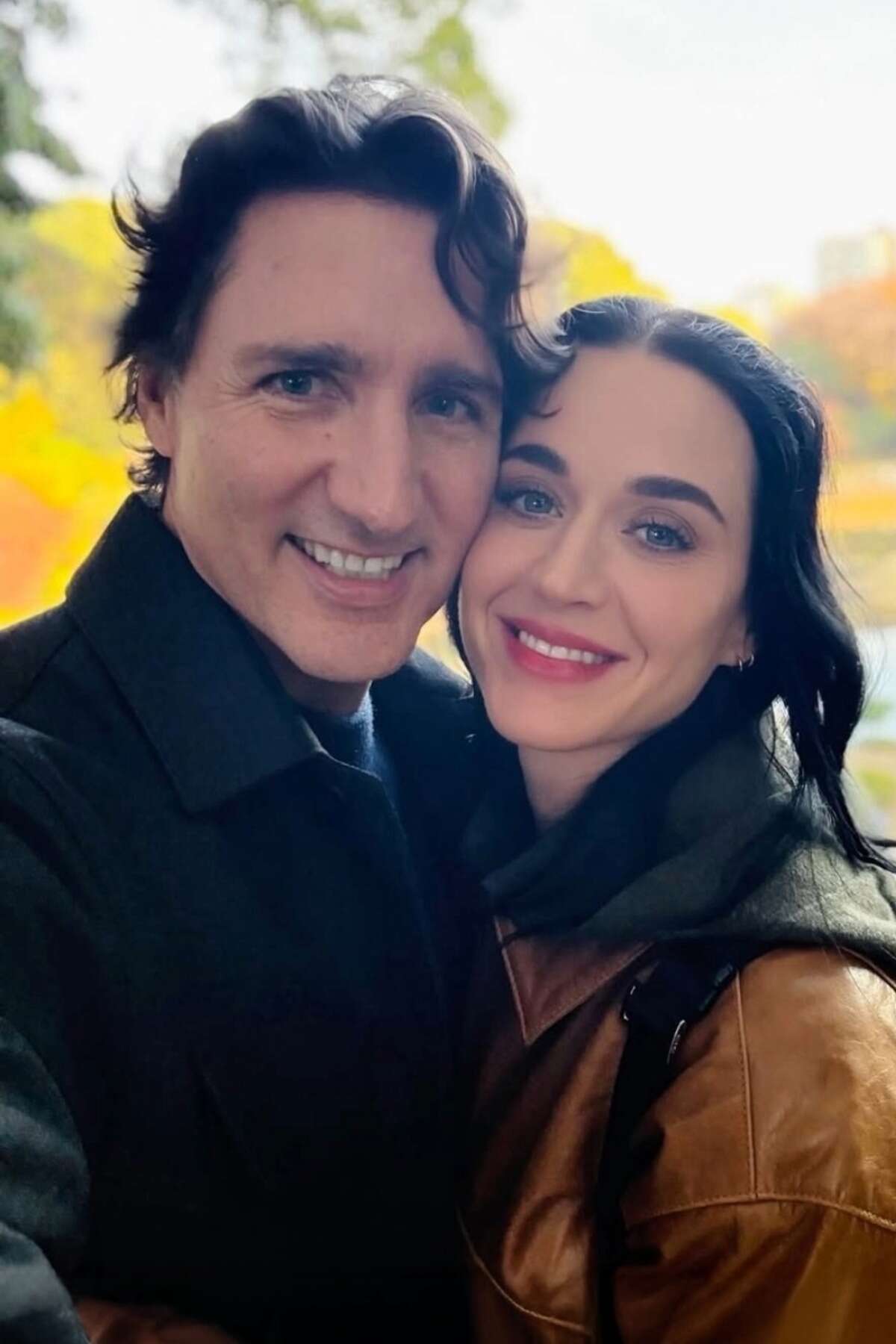 קייטי פרי וג'סטין טרודו בטוקיו, יפן, דצמבר 2025 , צילום עצמי (טרודו) בעמוד האינסטגרם של קייטי פרי