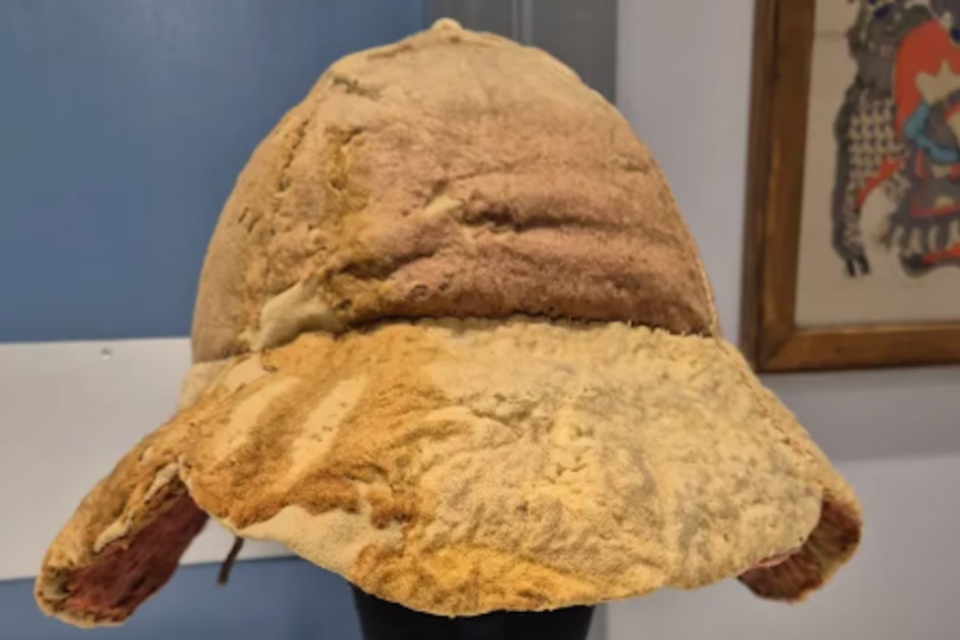 סטייל בן 1,600 שנה: מי חבש את הכובע הרומי העתיק?