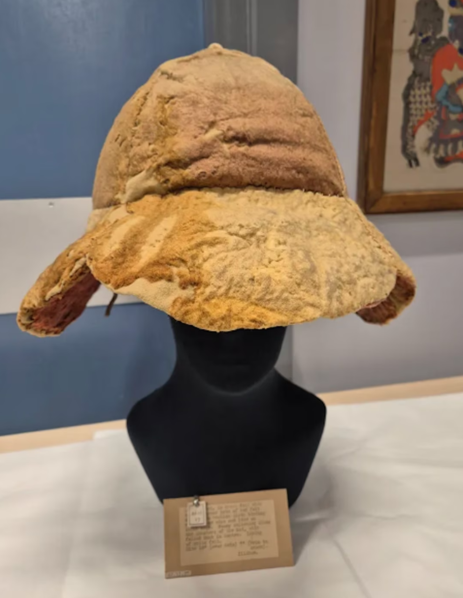 סטייל בן 1,600 שנה: מי חבש את הכובע הרומי העתיק?