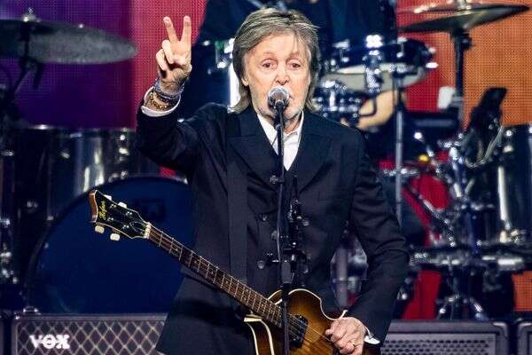 פול מקרטני מופיע בקנדה, 25 בנובמבר 2025 , Nick Iwanyshyn/The Canadian Press via AP