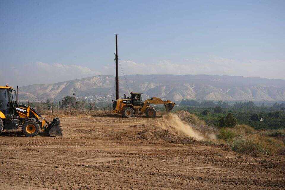 עבודות להקמת המכשול הביטחוני בגבול המזרחי , אגף דוברות וקשרי ציבור במשרד הביטחון