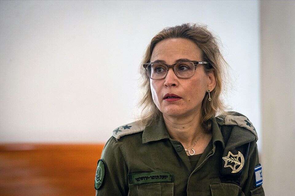 הפצ"רית לשעבר יפעת תומר ירושלמי , אורן בן חקון
